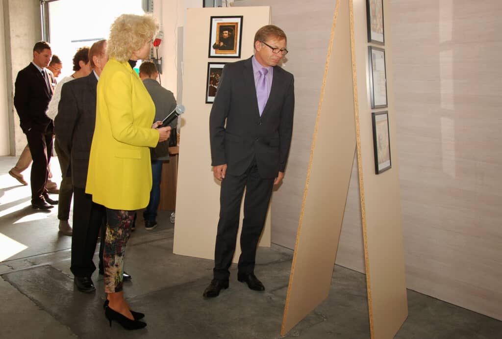 WIELKA SZTUKA Z PRZYMRUŻENIEM OKA – ADAM PĘKALSKI, MALARSTWO – TOMASZ AKUSZ