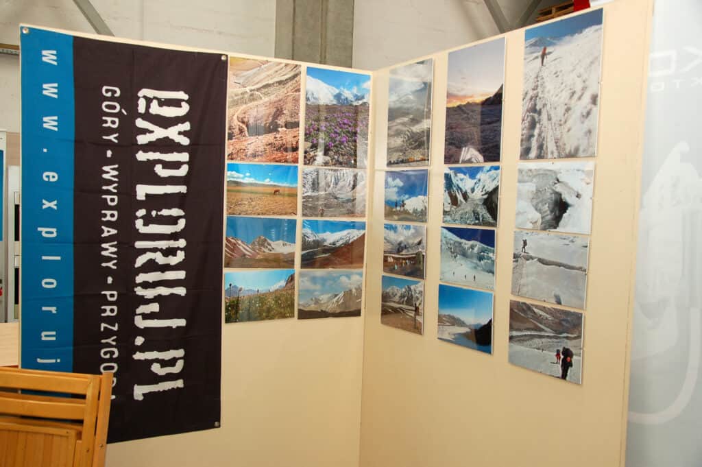 WIELKA SZTUKA Z PRZYMRUŻENIEM OKA – ADAM PĘKALSKI, MALARSTWO – TOMASZ AKUSZ