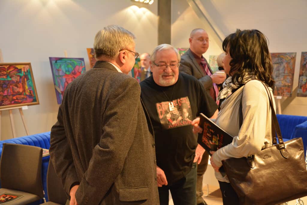 ŚWIAT, KTÓRY NIE MOŻE ZAGINĄĆ – CZYLI OPOWIEŚĆ O KULTURZE ŻYDOWSKIEJ