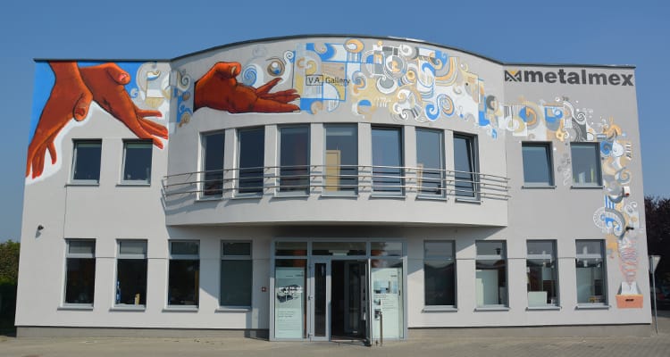 MURAL NA FASADZIE V.A.GALLERY POLAND